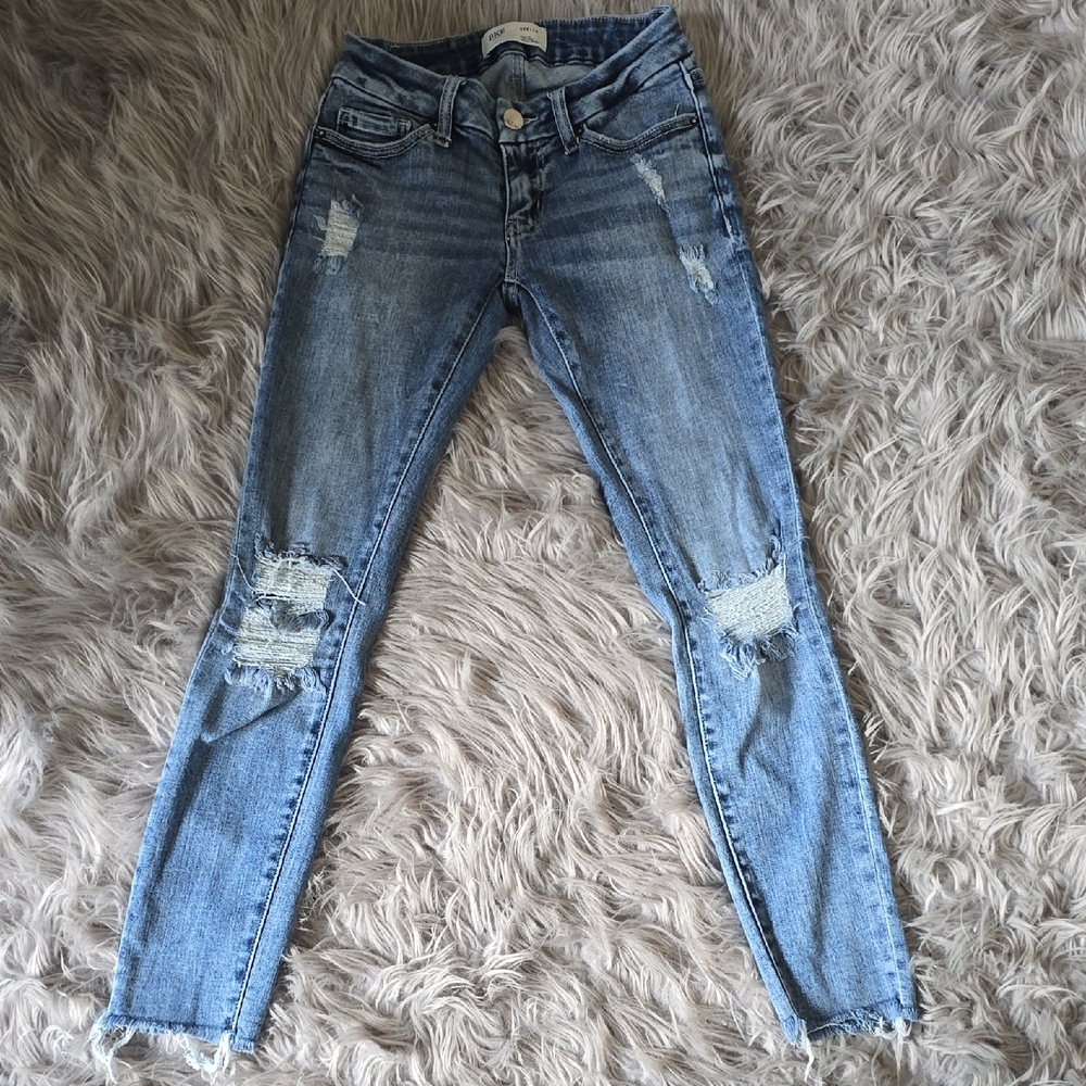 BKE Women's Distressed Skinny Jeans in Light Blue Wash